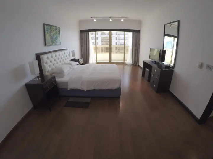 Дубай: Number One Tower Suites Dubai