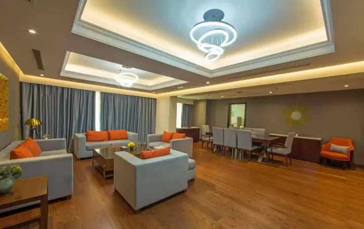 Дубай: Number One Tower Suites Dubai