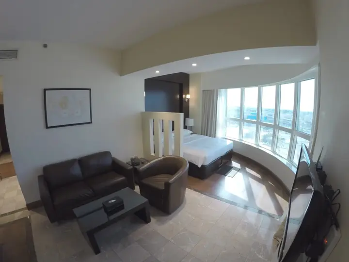 Дубай: Number One Tower Suites Dubai