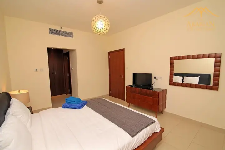 Classy 2BHK near to Burj Khalifa - Stand Point -413 — фото 4
