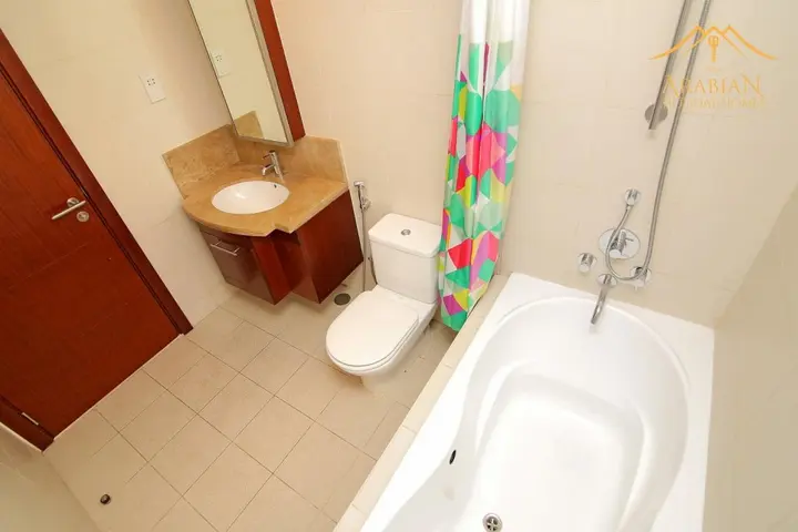 Дубай: Classy 2BHK near to Burj Khalifa  - Stand Point -413