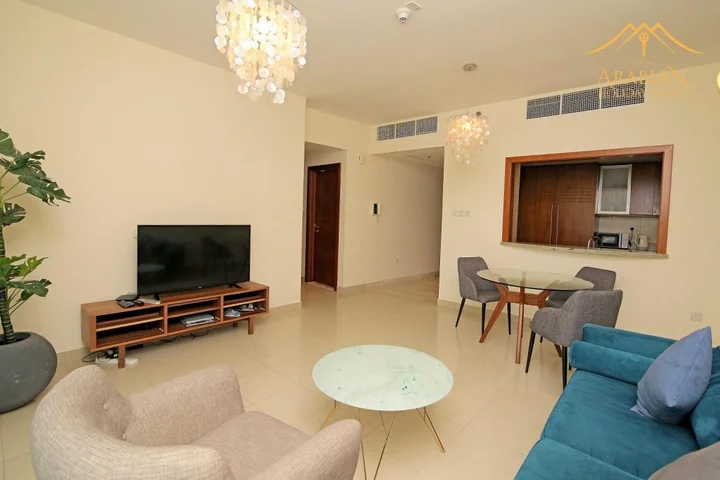 Дубай: Classy 2BHK near to Burj Khalifa  - Stand Point -413