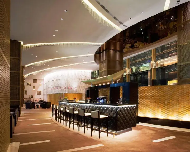 Дубай: Отель The Meydan Hotel Dubai