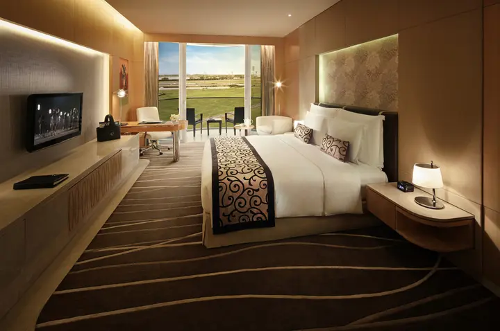 Дубай: Отель The Meydan Hotel Dubai
