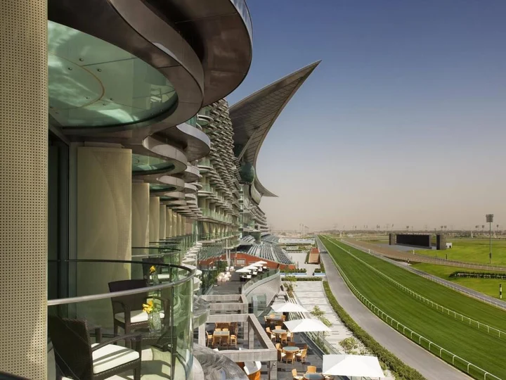 Дубай: Отель The Meydan Hotel Dubai