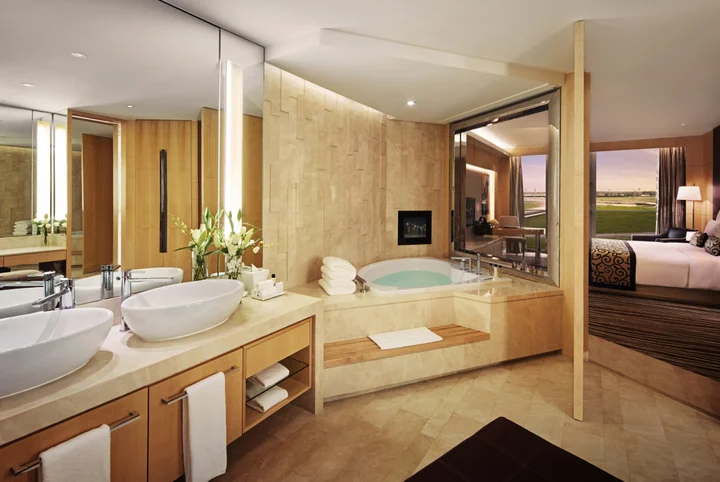 Дубай: Отель The Meydan Hotel Dubai