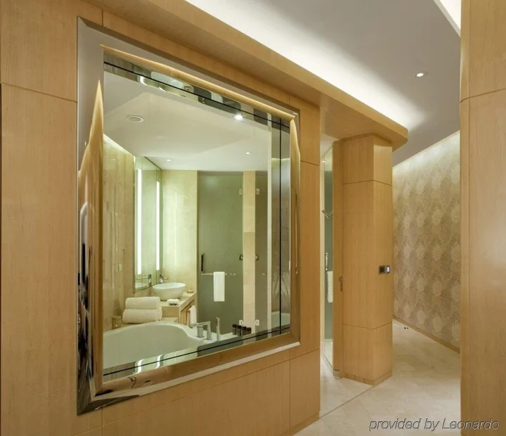 Дубай: Отель The Meydan Hotel Dubai