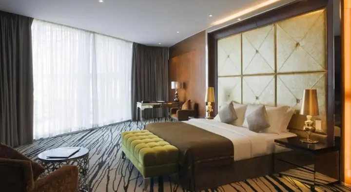 Дубай: Отель The Meydan Hotel Dubai
