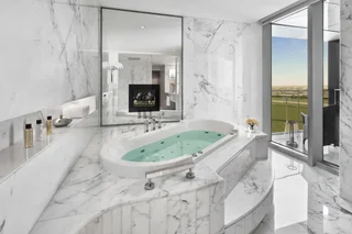 Дубай: Отель The Meydan Hotel Dubai