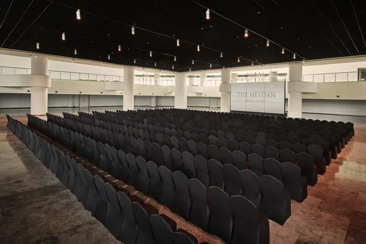 Дубай: Отель The Meydan Hotel Dubai