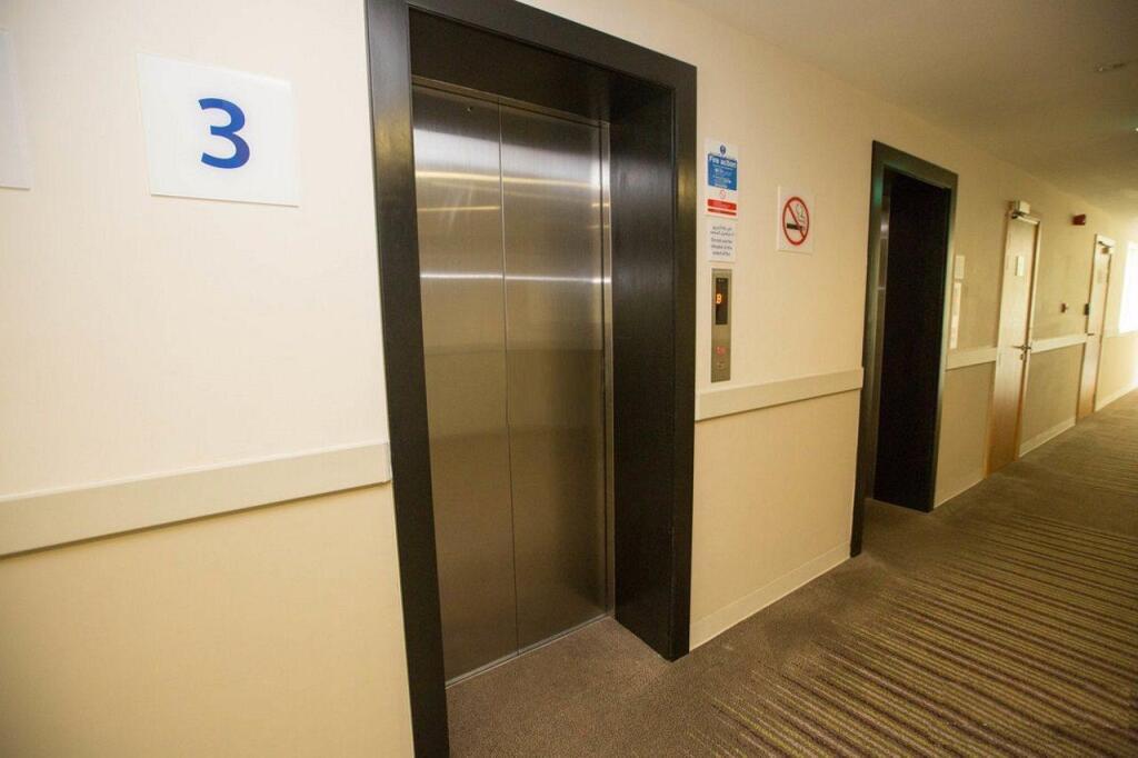 Дубай: Holiday Inn Express Dubai Airport an IHG Hotel