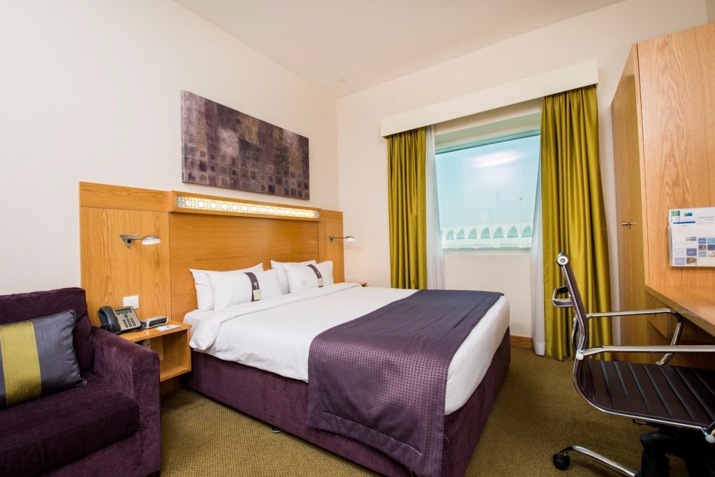 Дубай: Holiday Inn Express Dubai Airport an IHG Hotel