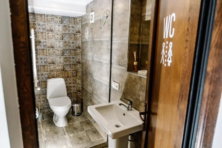 Батуми: Hostel Re