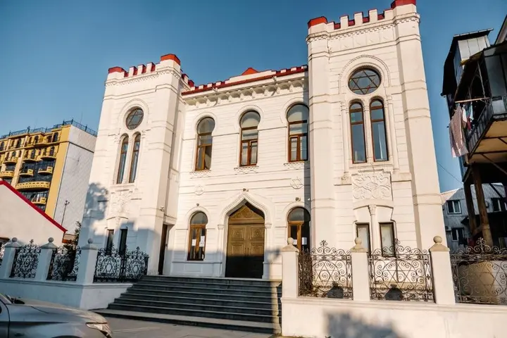 Батуми: Hostel Re