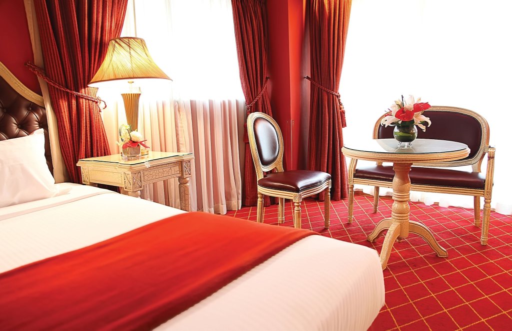 Дубай: Moscow Hotel