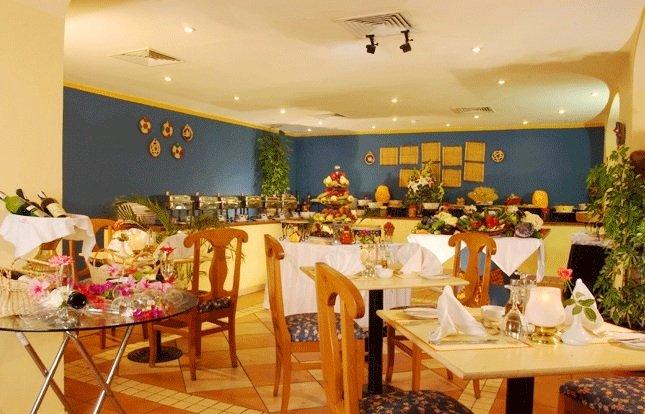 Шарм-эш-Шейх (Шарм-эль-Шейх): Luna Sharm Hotel