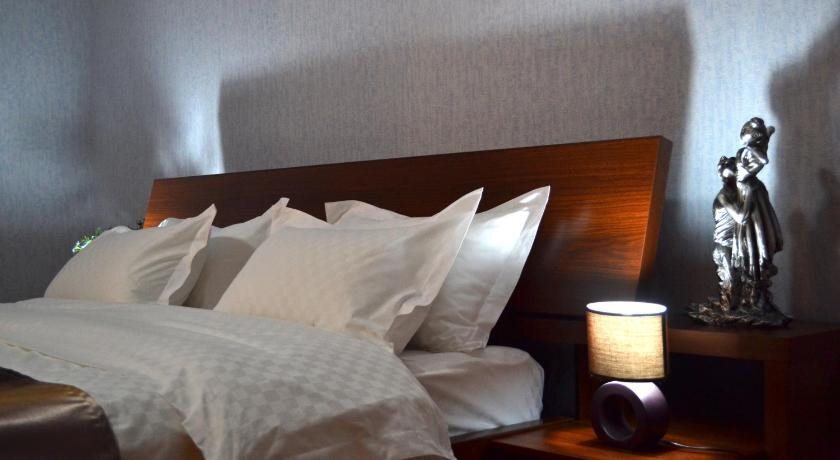 Тбилиси: Hotel Patrioti