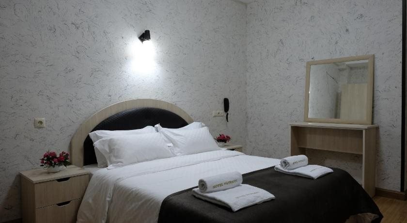Тбилиси: Hotel Patrioti