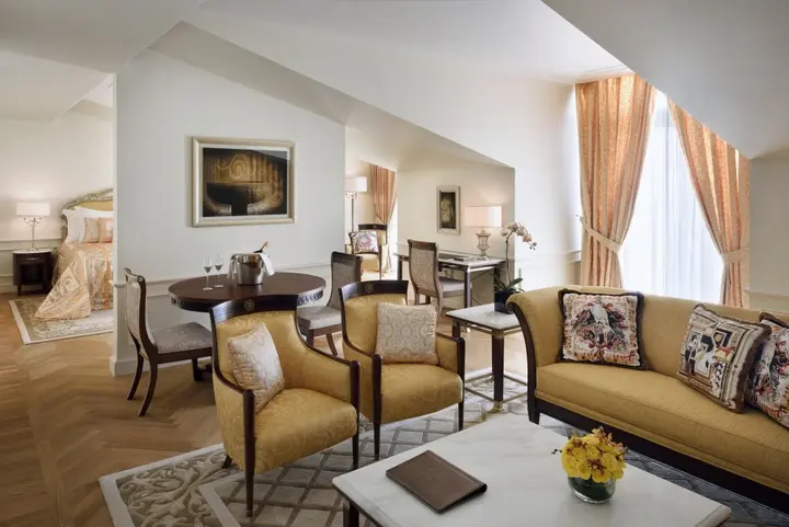 Дубай: Отель Palazzo Versace Dubai