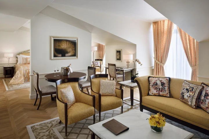 Дубай: Отель Palazzo Versace Dubai