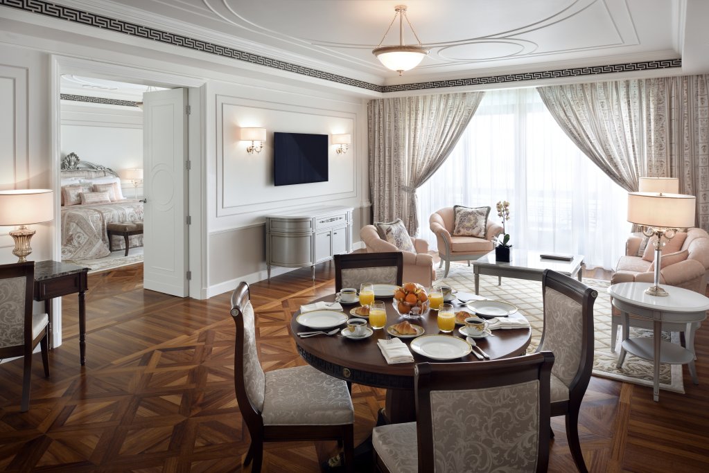 Дубай: Отель Palazzo Versace Dubai