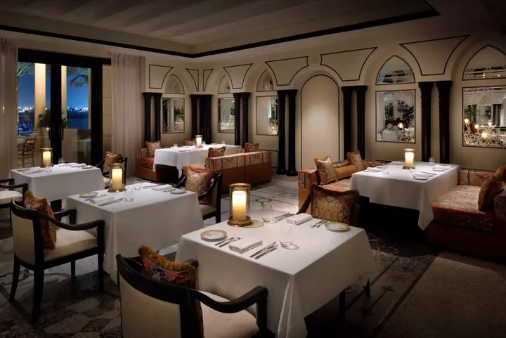 Дубай: Отель Palazzo Versace Dubai