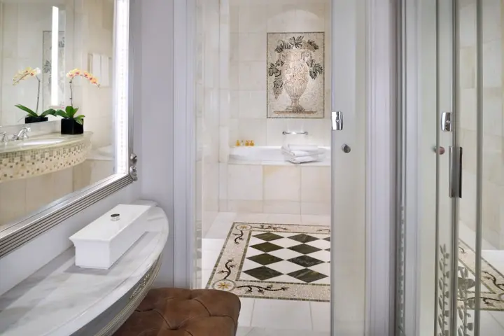 Дубай: Отель Palazzo Versace Dubai