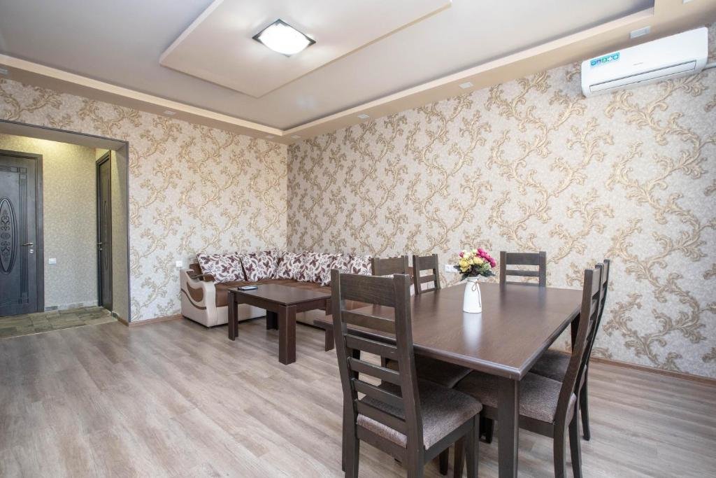 Ереван: Stay inn Apartments on Mashtots Avenue 14