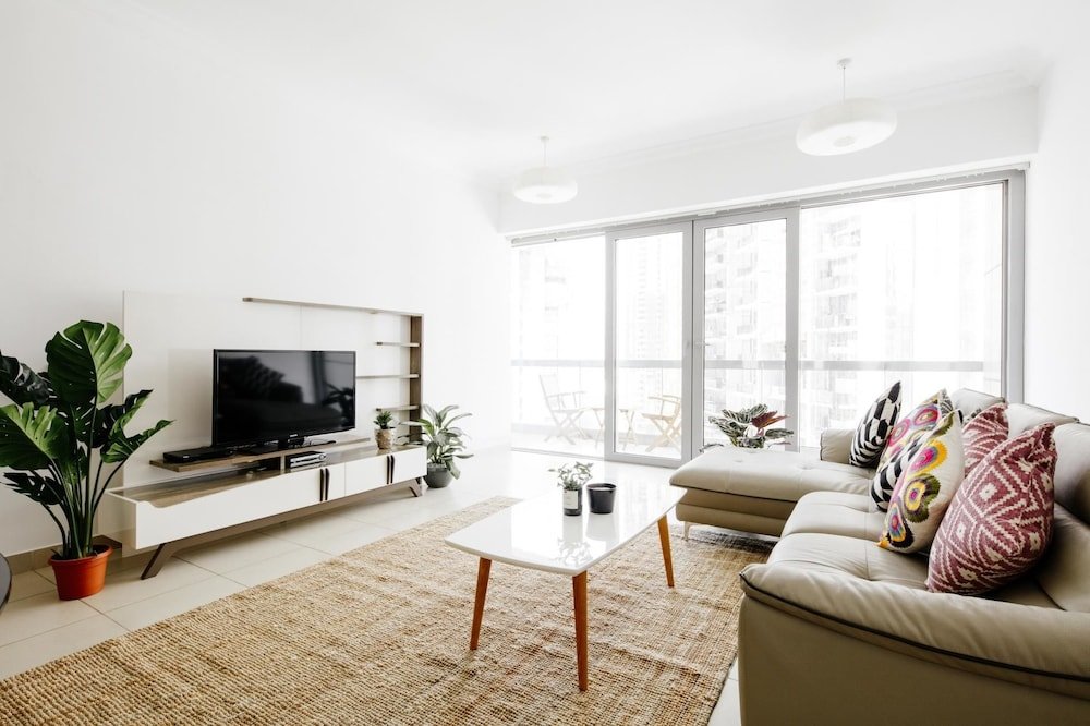 Дубай: Fantastay Downtown Blvd 8