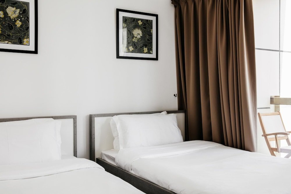 Дубай: Fantastay Downtown Blvd 8