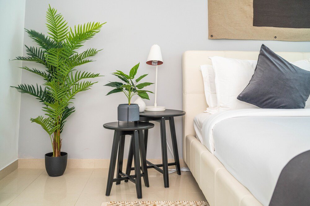 Дубай: FantaStay Botanica Towers