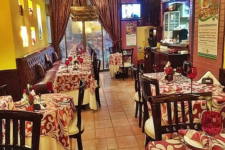 Дубай: Al Khaleej Palace Deira Hotel