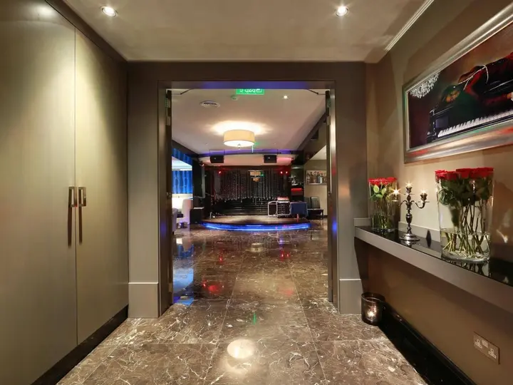 Дубай: Al Khaleej Palace Deira Hotel
