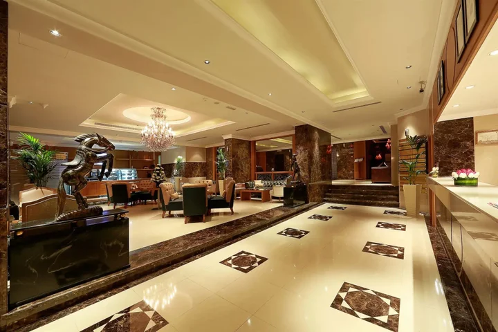 Дубай: Al Khaleej Palace Deira Hotel