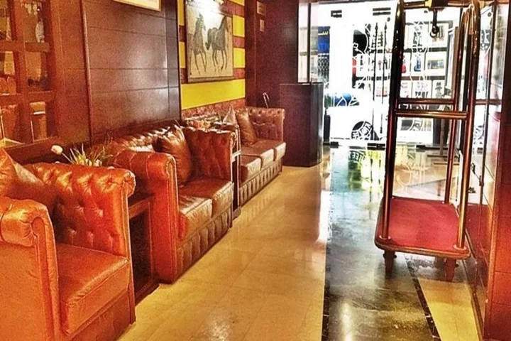 Дубай: Al Khaleej Palace Deira Hotel