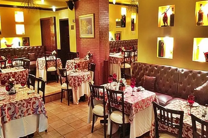 Дубай: Al Khaleej Palace Deira Hotel