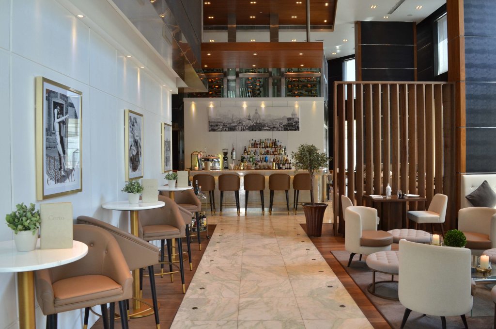 Дубай: Отель Radisson Blu Hotel, Dubai Media City
