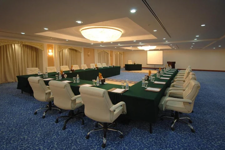 Дубай: Grand Excelsior Hotel Bur Dubai