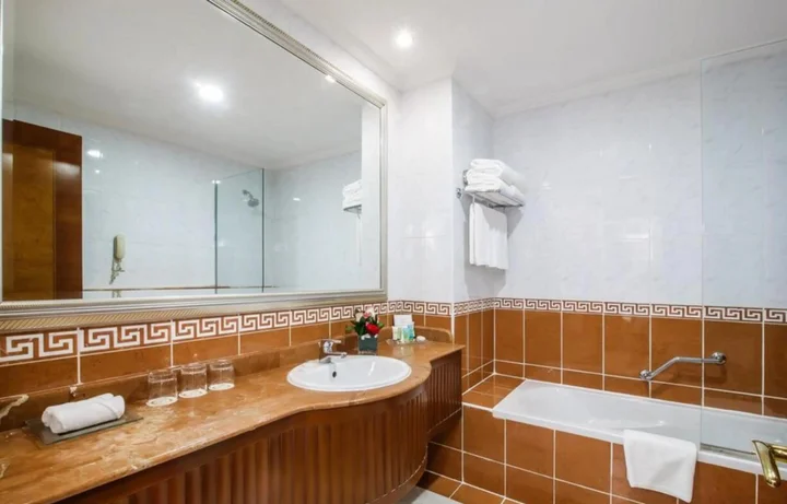 Дубай: Grand Excelsior Hotel Bur Dubai