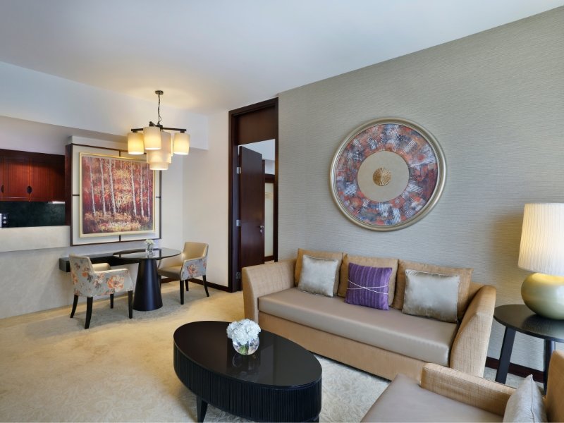 Дубай: Dusit Thani Dubai
