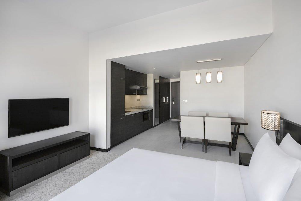 Дубай: Hyatt Place Dubai Jumeirah Residences