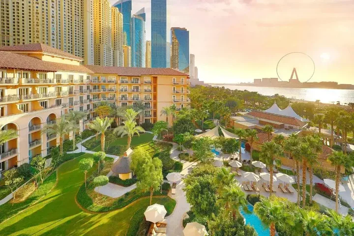 Дубай: Отель The Ritz-Carlton, Dubai