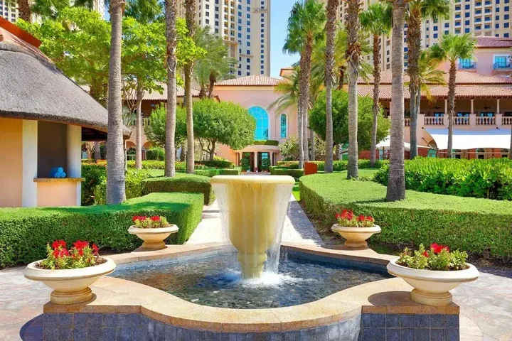 Дубай: Отель The Ritz-Carlton, Dubai