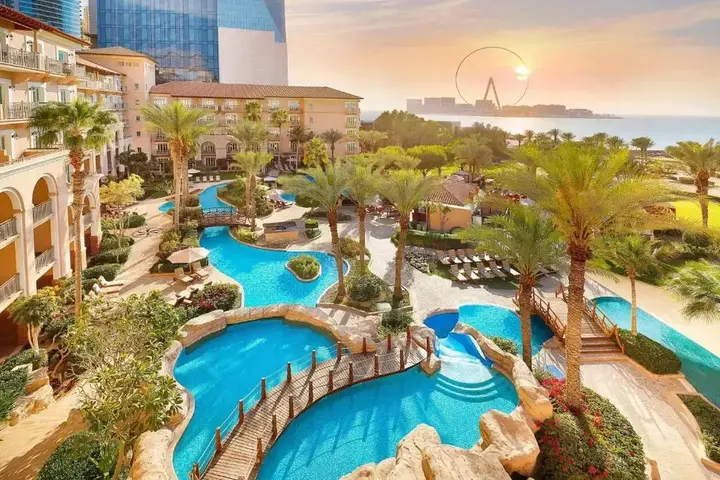 Дубай: Отель The Ritz-Carlton, Dubai