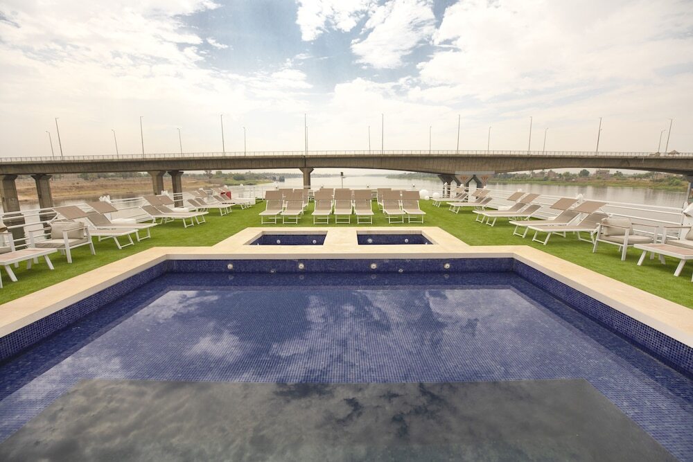 Луксор: SUNRISE Semiramis II Cruise