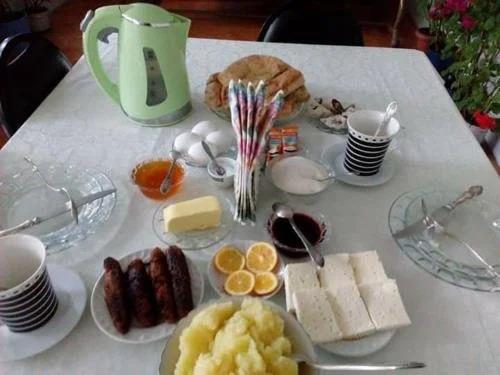 Кварели: Guest House Duruji