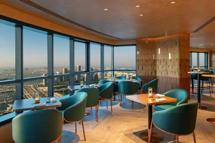 Дубай: Dubai Marriott Harbour Hotel & Suites