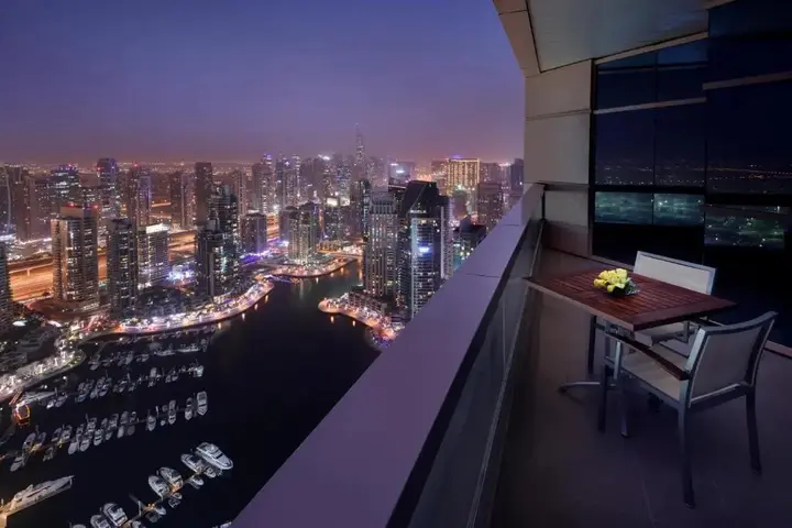 Дубай: Dubai Marriott Harbour Hotel & Suites