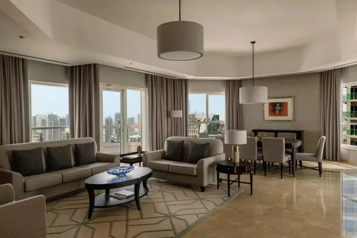 Дубай: Dubai Marriott Harbour Hotel & Suites