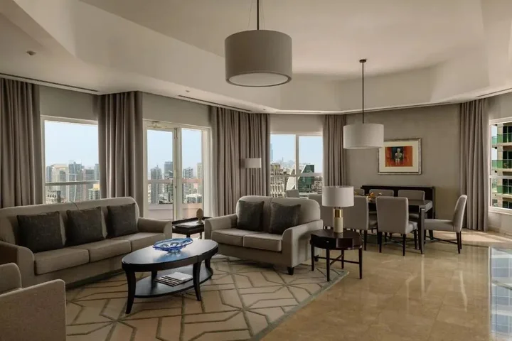 Дубай: Dubai Marriott Harbour Hotel & Suites